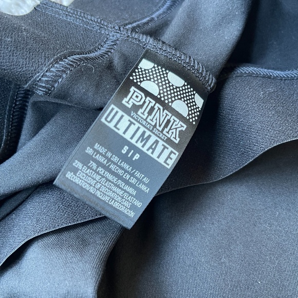 PINK Ultimate Cropped Black Leggins Size S/P - Picture 3 of 8